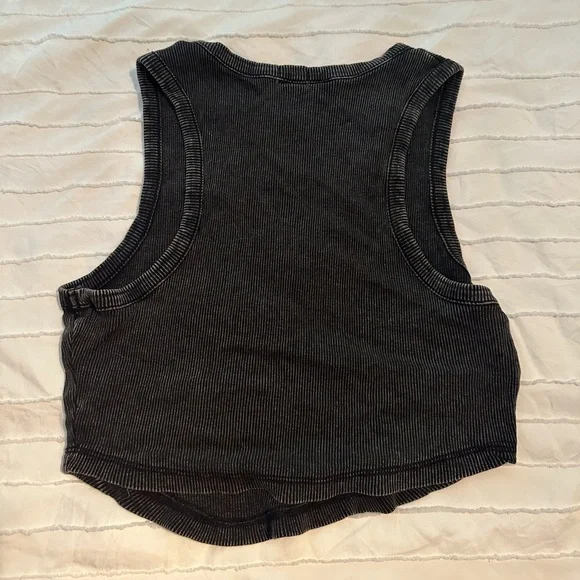 Garage Tank - Picture 4 of 4